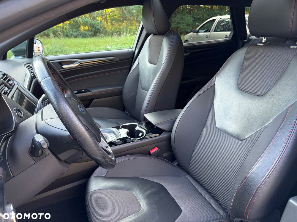 Ford Mondeo 2.0 TDCi STart-Stopp ST-Line - 19