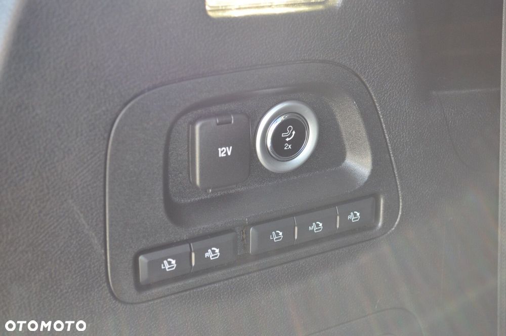 Ford S-Max - 21