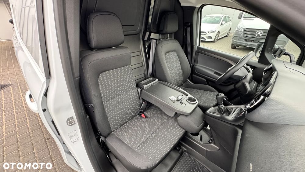 Mercedes-Benz CITAN 110 - 33