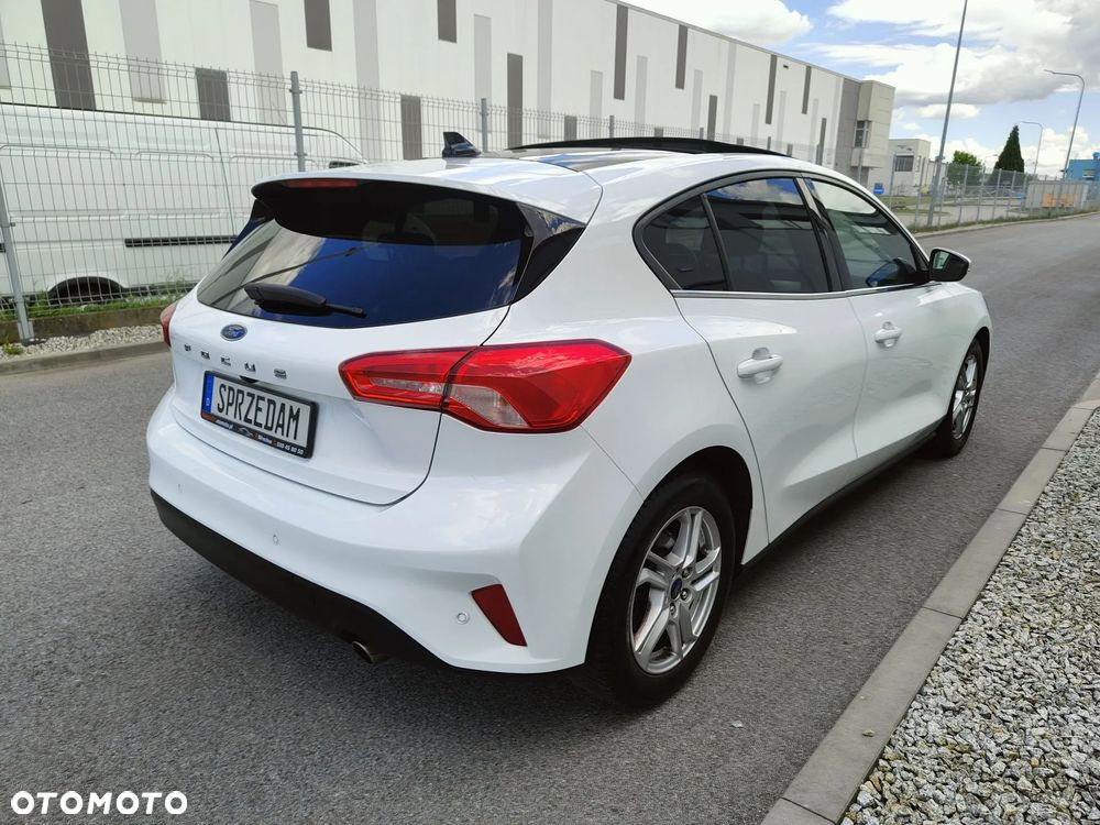 Ford Focus 1.5 EcoBlue Start-Stopp-System TITANIUM STYLE - 4