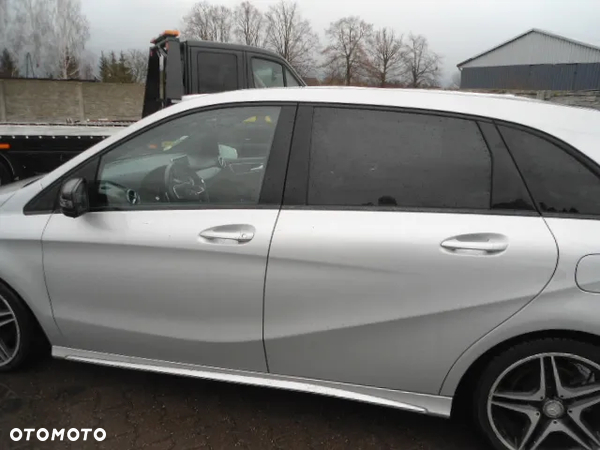 Mercedes W246 Drzwi Lewe P/T 761 Kpl