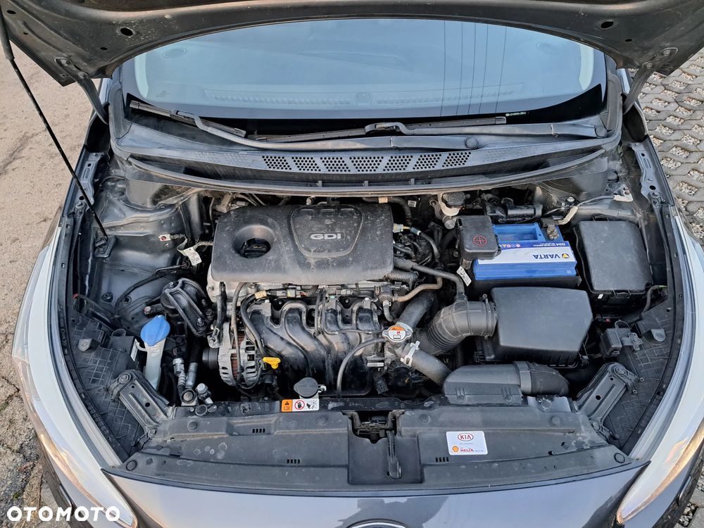 Kia Ceed 1.6 GDI XL DCT - 27