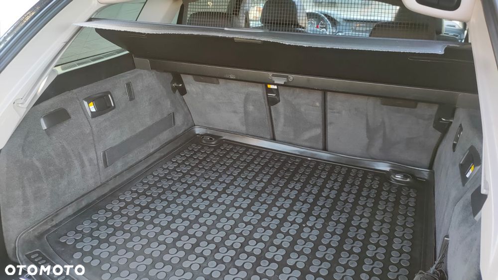 BMW Seria 5 525d Sport-Aut - 18