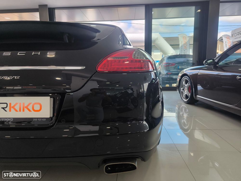 Porsche Panamera Platinum Edition - 8