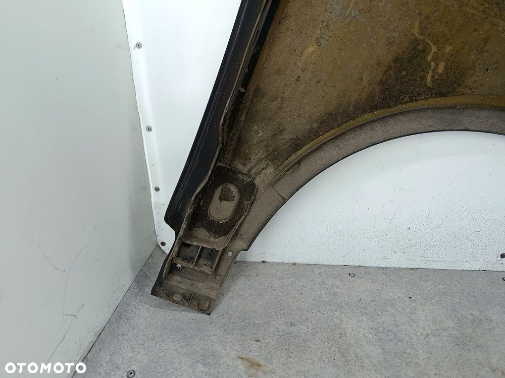 BŁOTNIK LEWY PRZÓD VW TOUAREG I LC9Z - 8