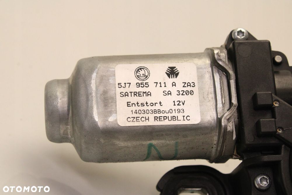 skoda roomster 06r- silniczek mechanizm wycieraczki tył 5j7955711 - 3