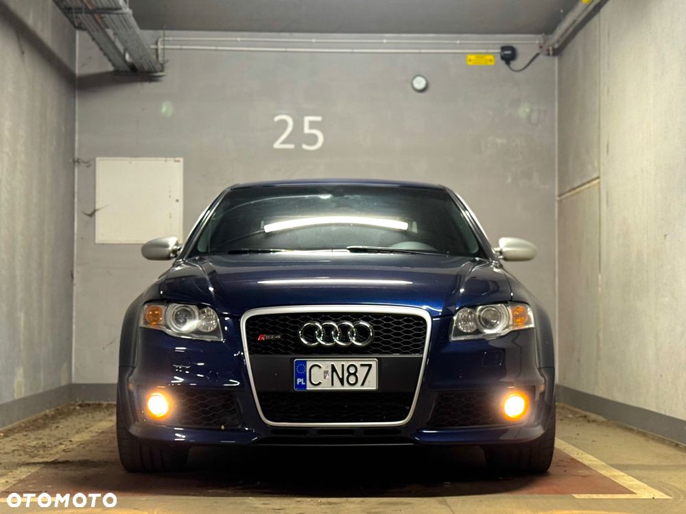 Audi RS4 Limousine ver-standard - 8