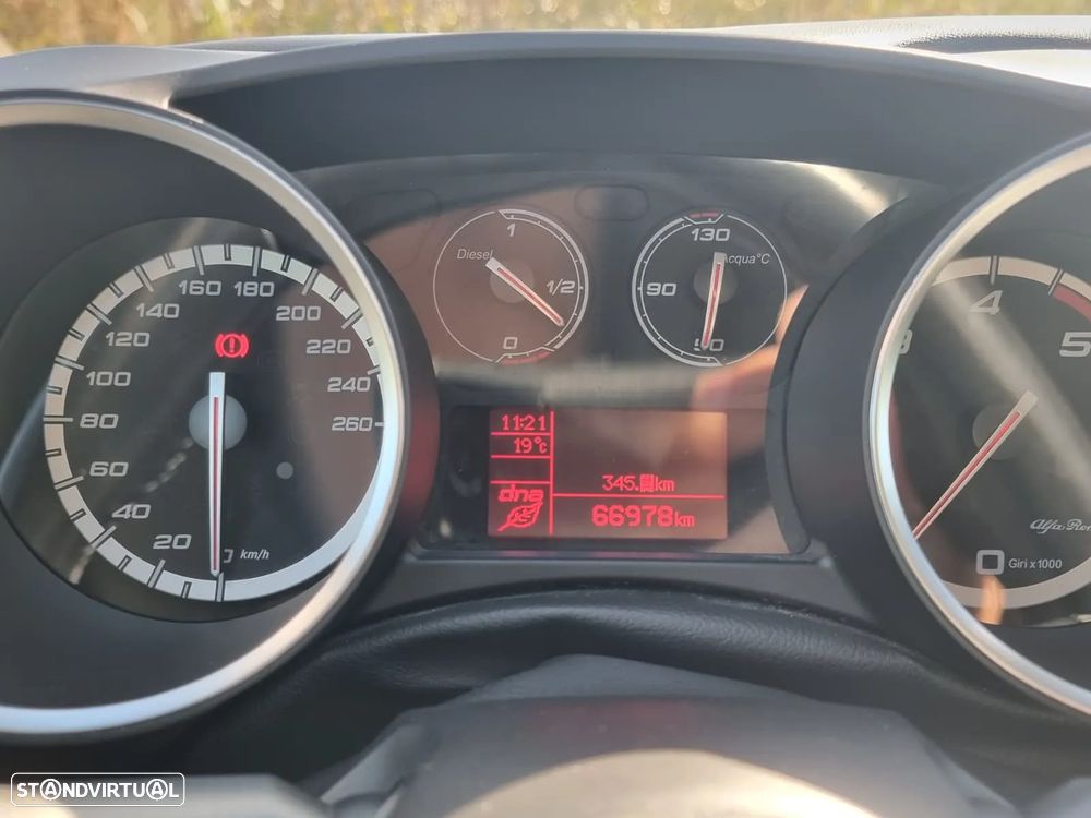 Alfa Romeo Giulietta 1.6 JTDM 16V - 16