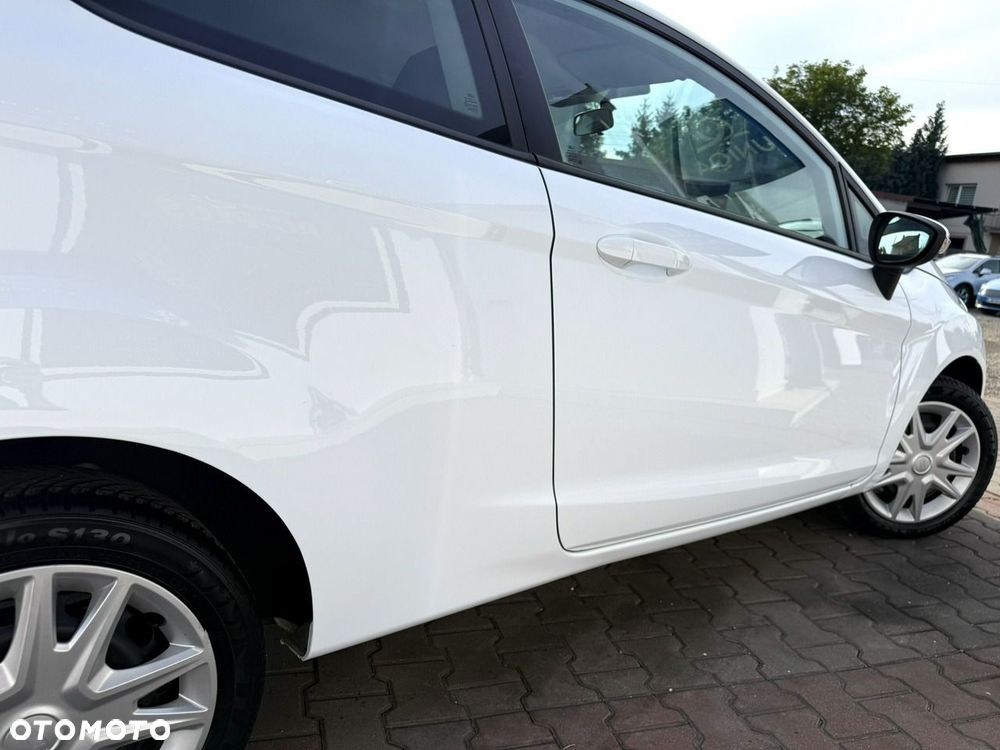 Ford Fiesta 1.25 Ambiente EU5 - 37