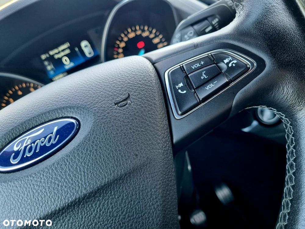 Ford Kuga 1.5 EcoBoost 2x4 ST-Line - 17