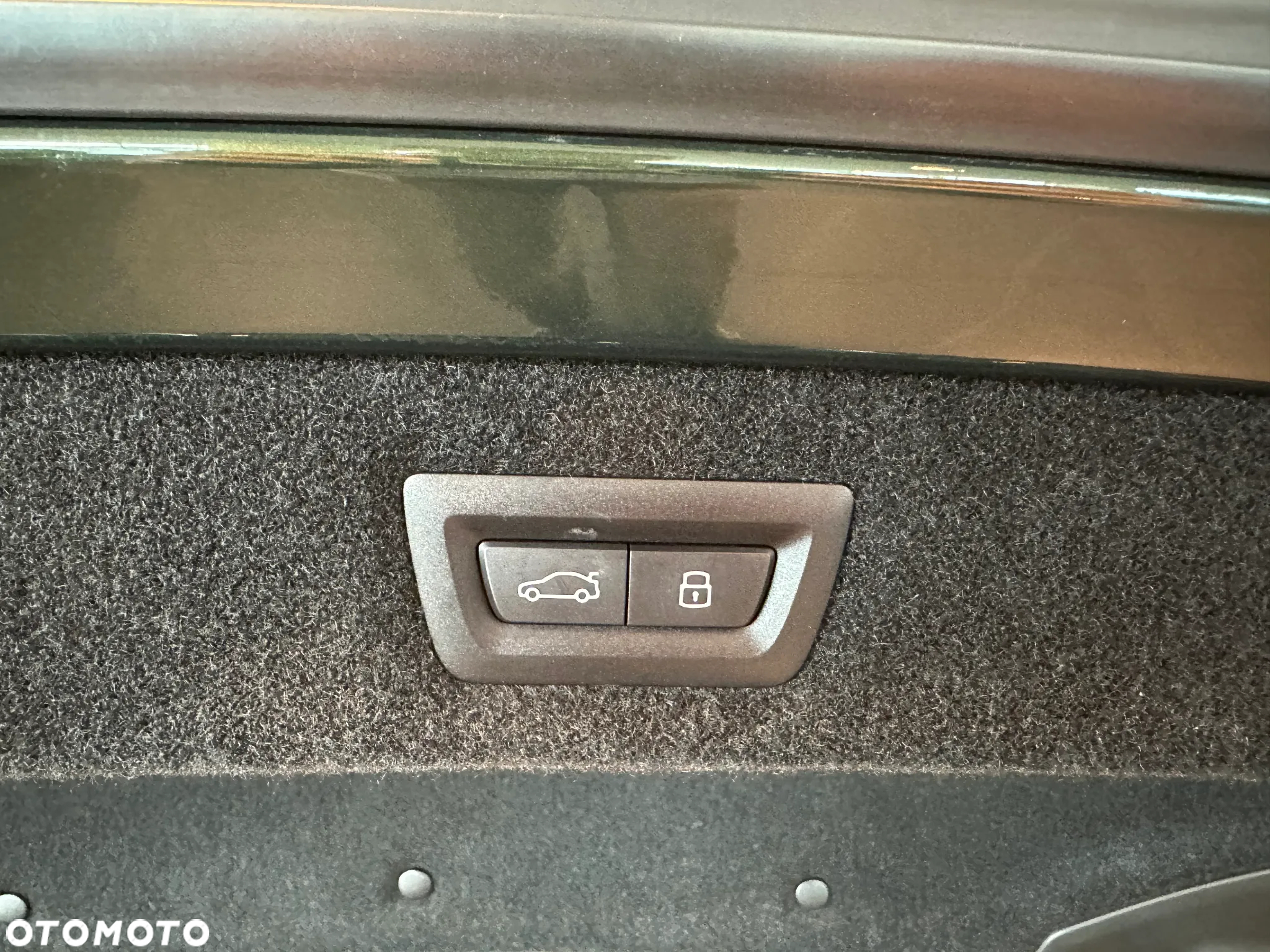 BMW Seria 8 - 26