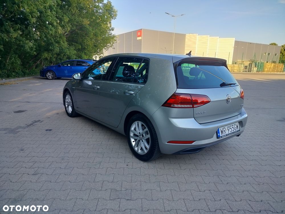 Volkswagen Golf - 4