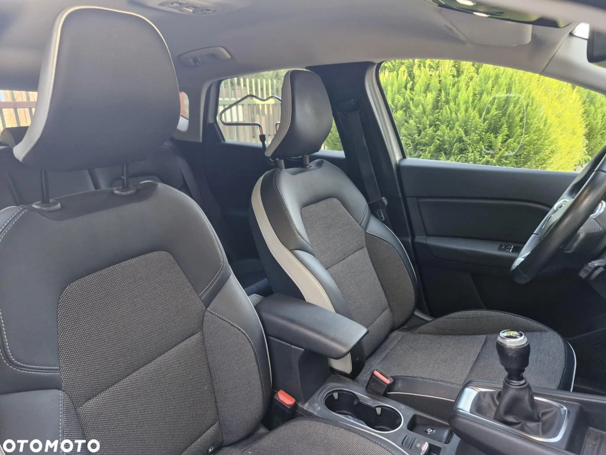 Renault Captur 1.0 TCe Intens - 16
