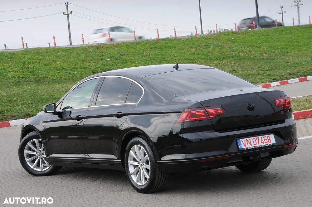 Volkswagen Passat 2.0 TDI SCR DSG BlueMotion Highline - 3