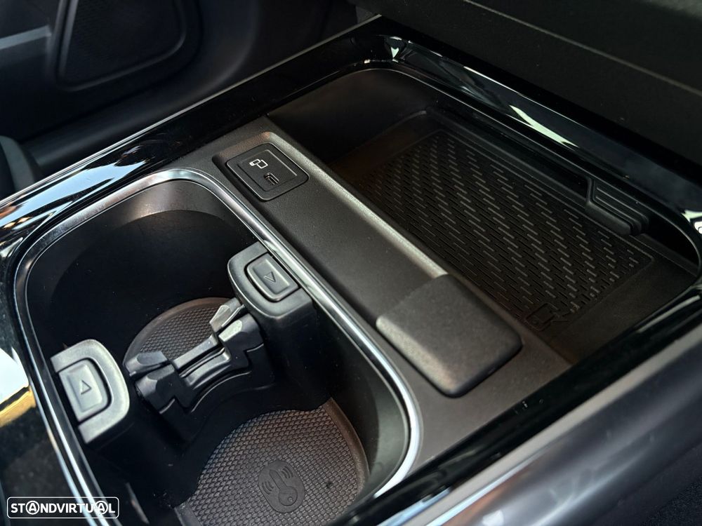 Mercedes-Benz GLA 250 e Progressive - 27