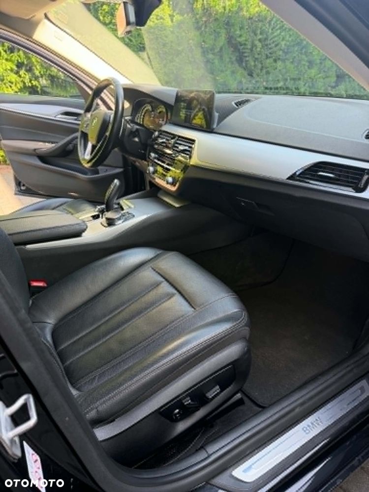 BMW Seria 5 520d - 14