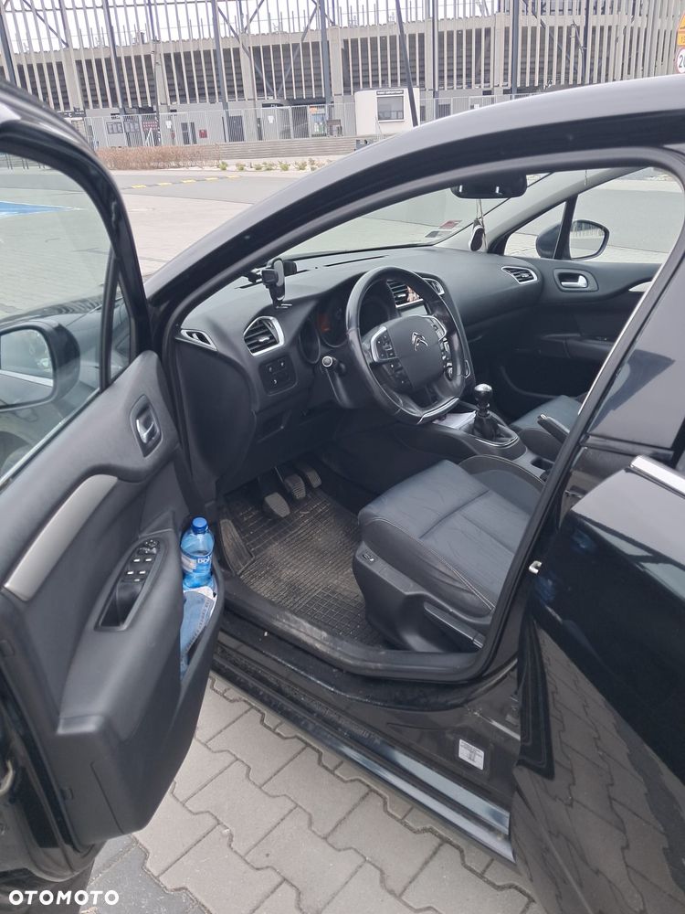 Citroën C4 HDi 110 Attraction - 19