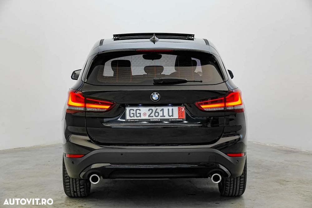 BMW X1 sDrive18d Aut. Sport Line - 2