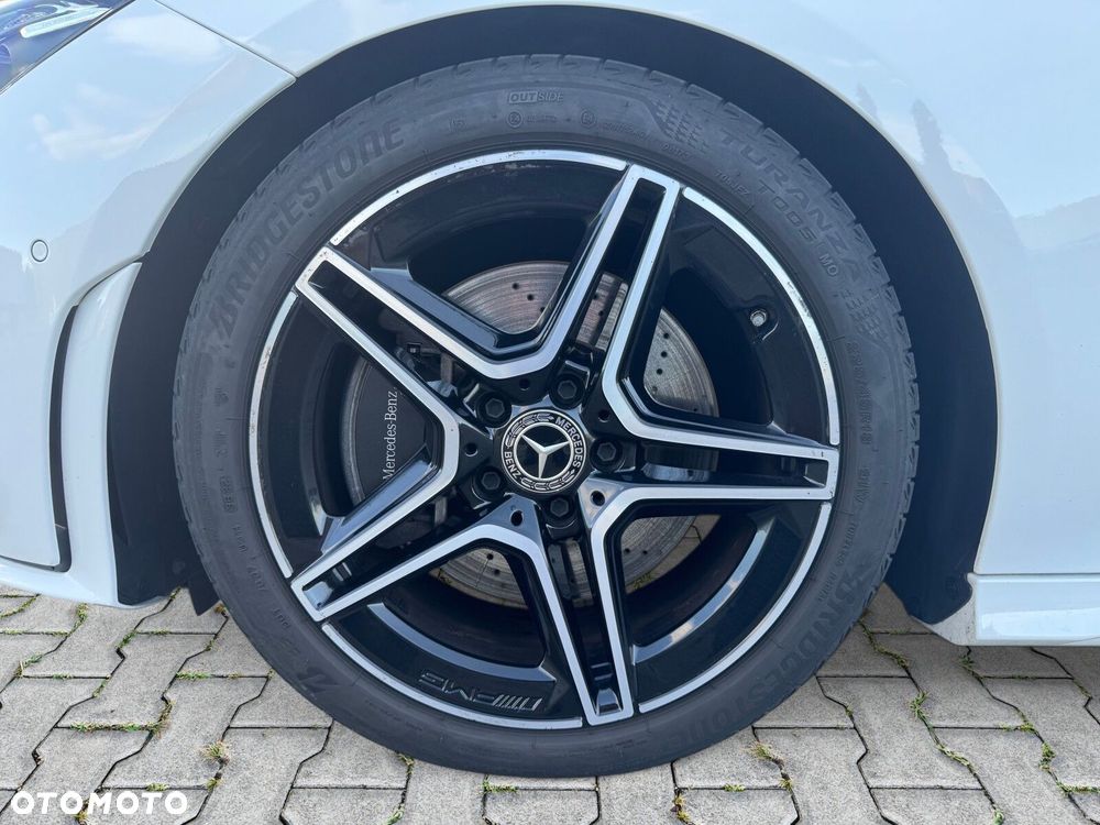Mercedes-Benz CLA - 10