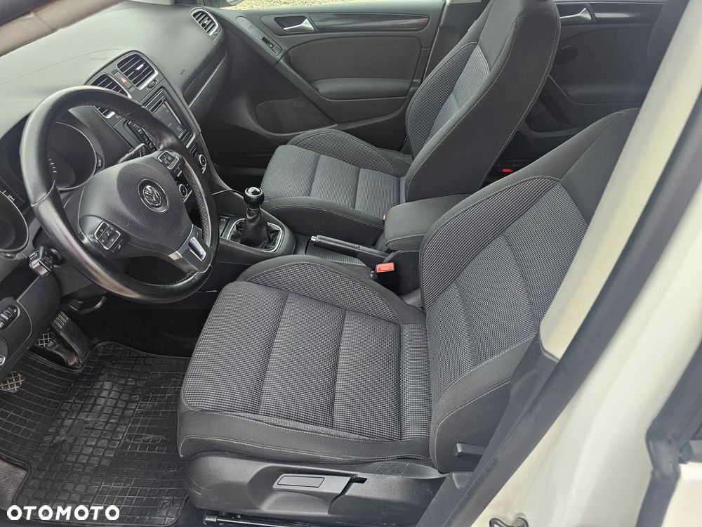 Volkswagen Golf 1.6 TDI DPF Comfortline - 9