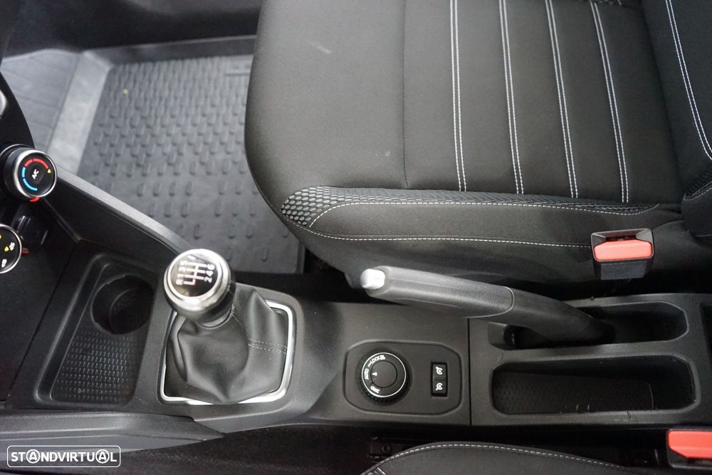 Dacia Duster 1.2 TCe Comfort - 35