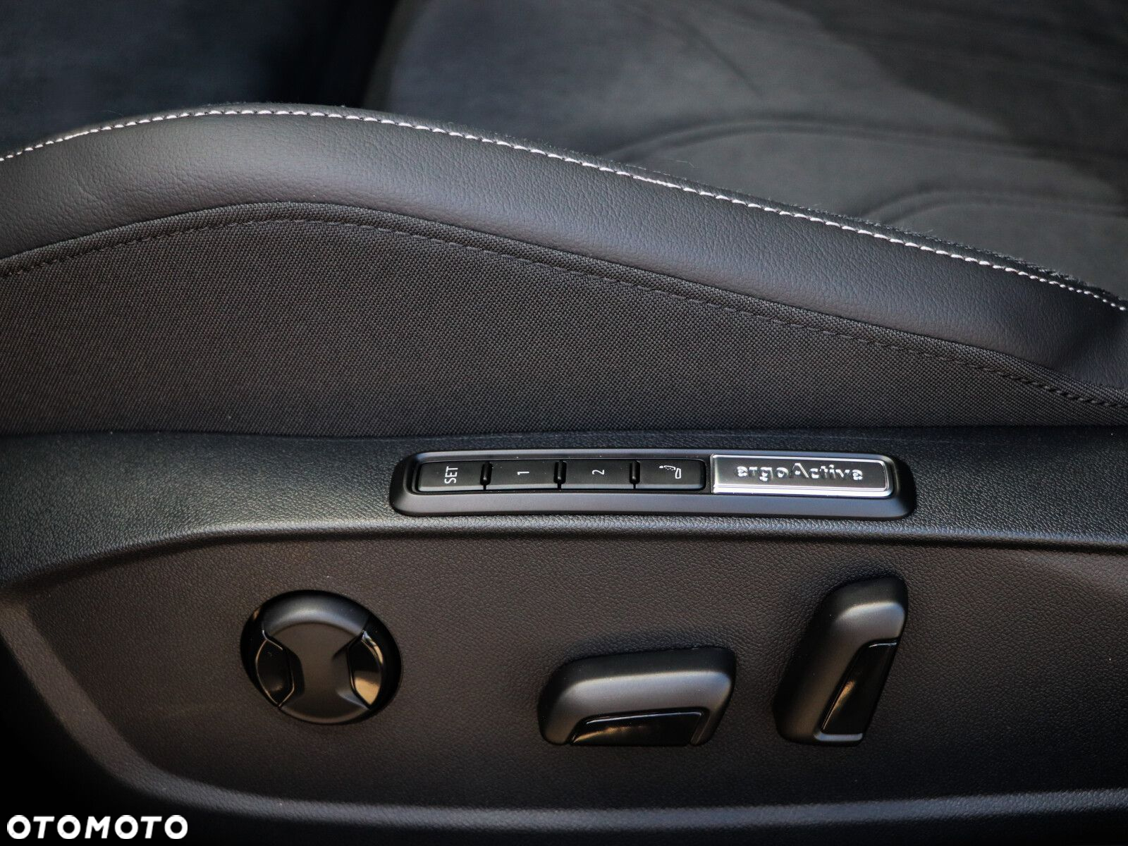 Volkswagen Golf - 12