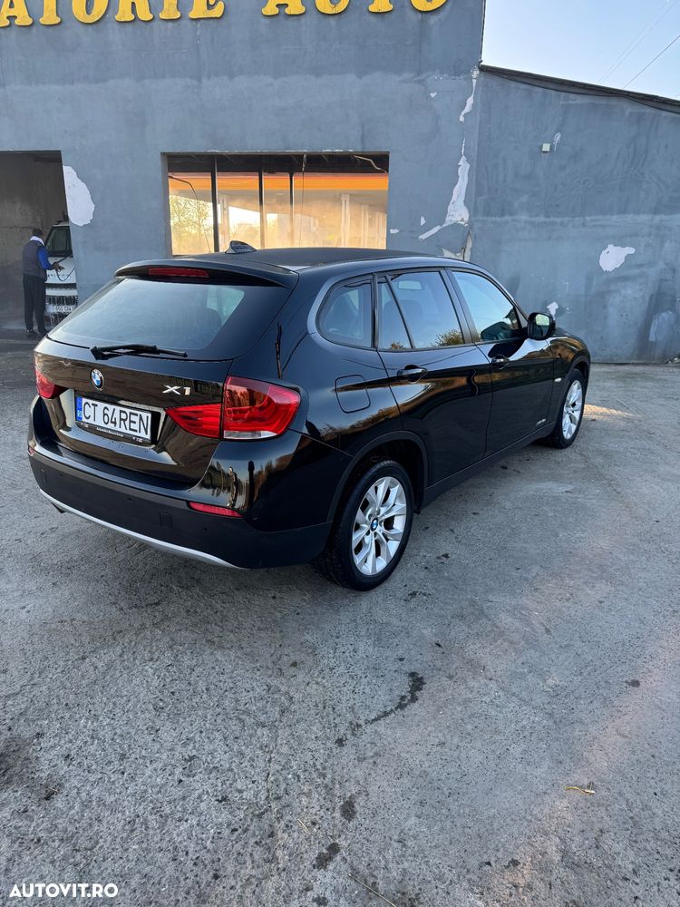 BMW X1 xDrive18d - 6
