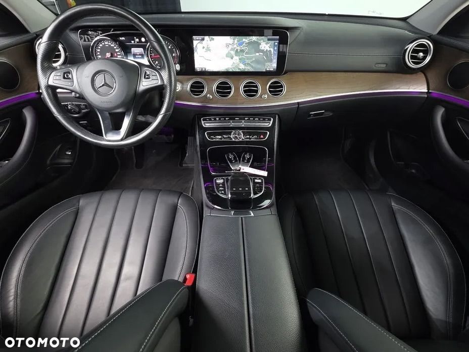 Mercedes-Benz Klasa E 220 d 4Matic All-Terrain 9G-TRONIC Exclusive - 8