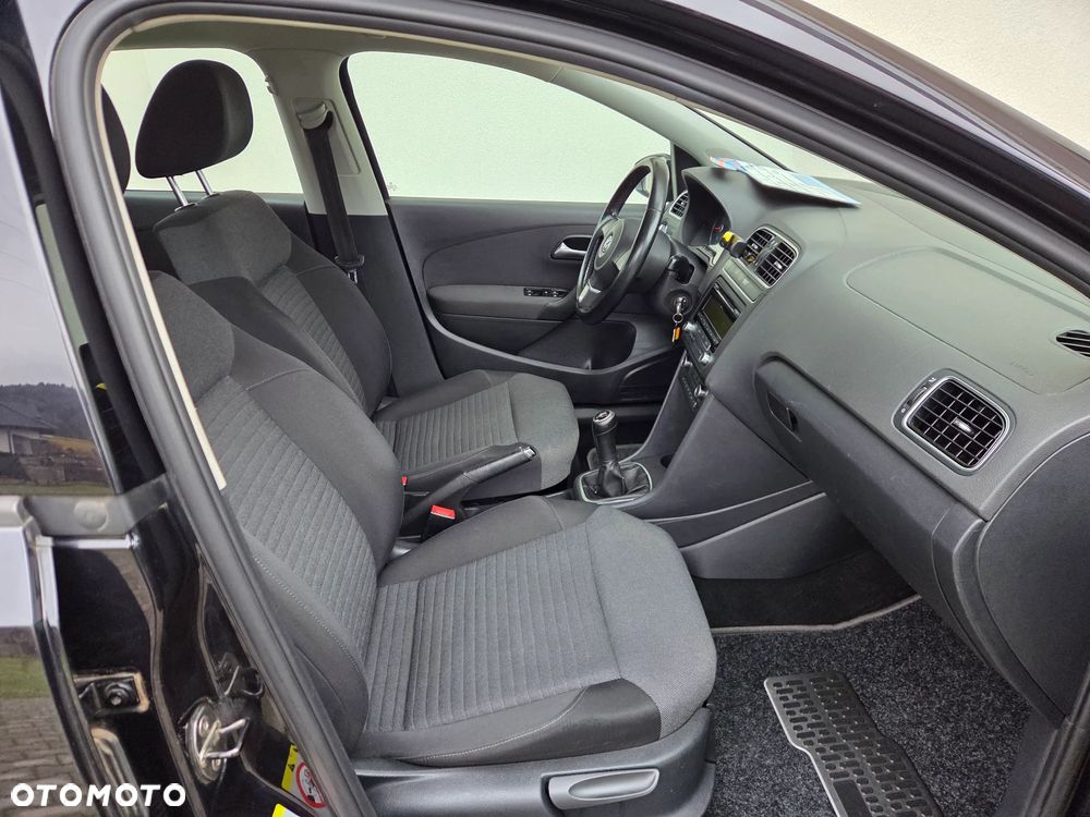 Volkswagen Polo - 11