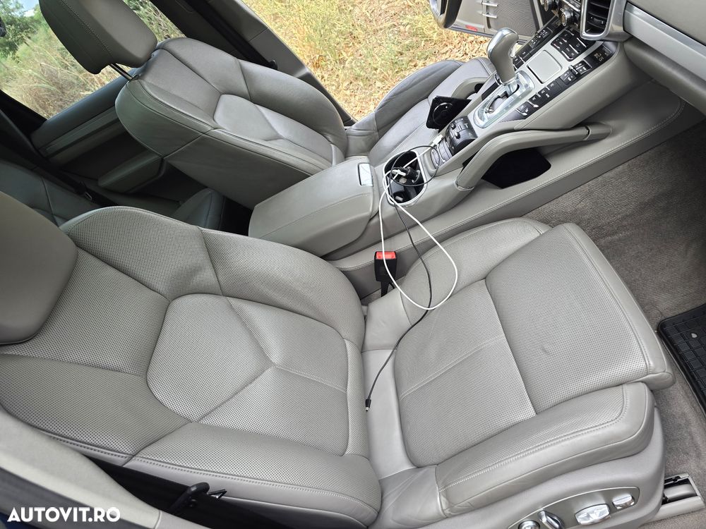 Porsche Cayenne 4.1 V8 S TipTronic - 29