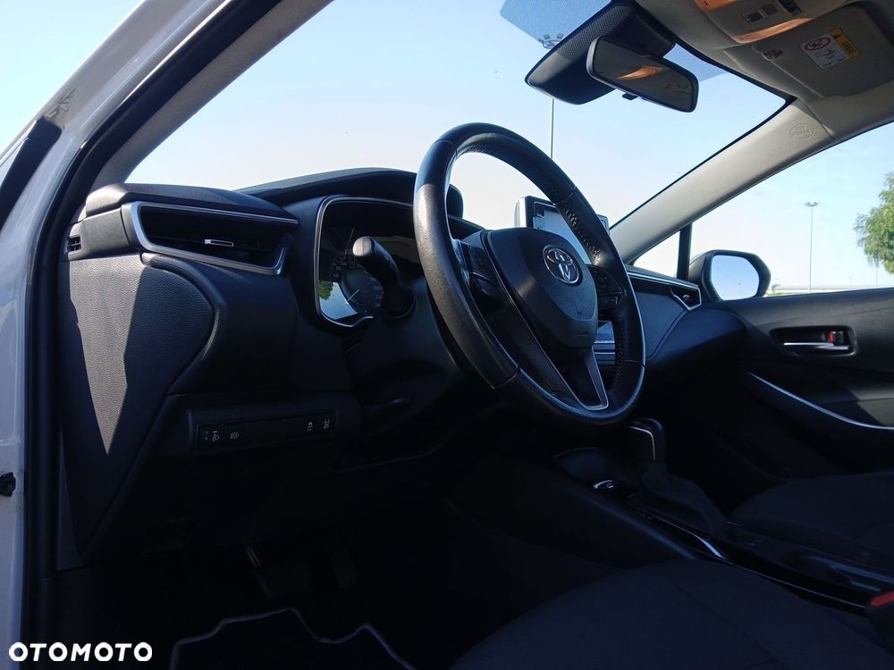 Toyota Corolla 1.8 Hybrid Comfort - 19