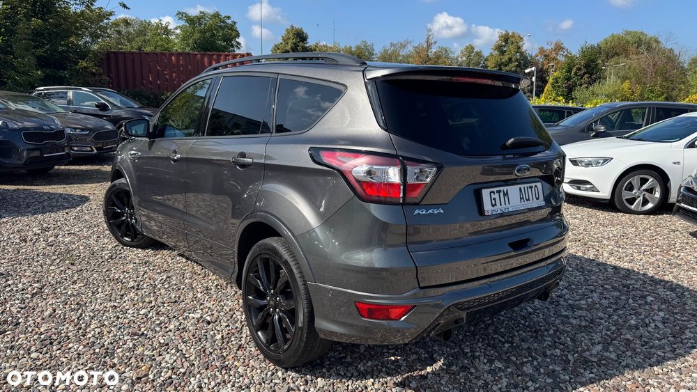 Ford Kuga 1.5 EcoBoost 2x4 ST-Line - 10