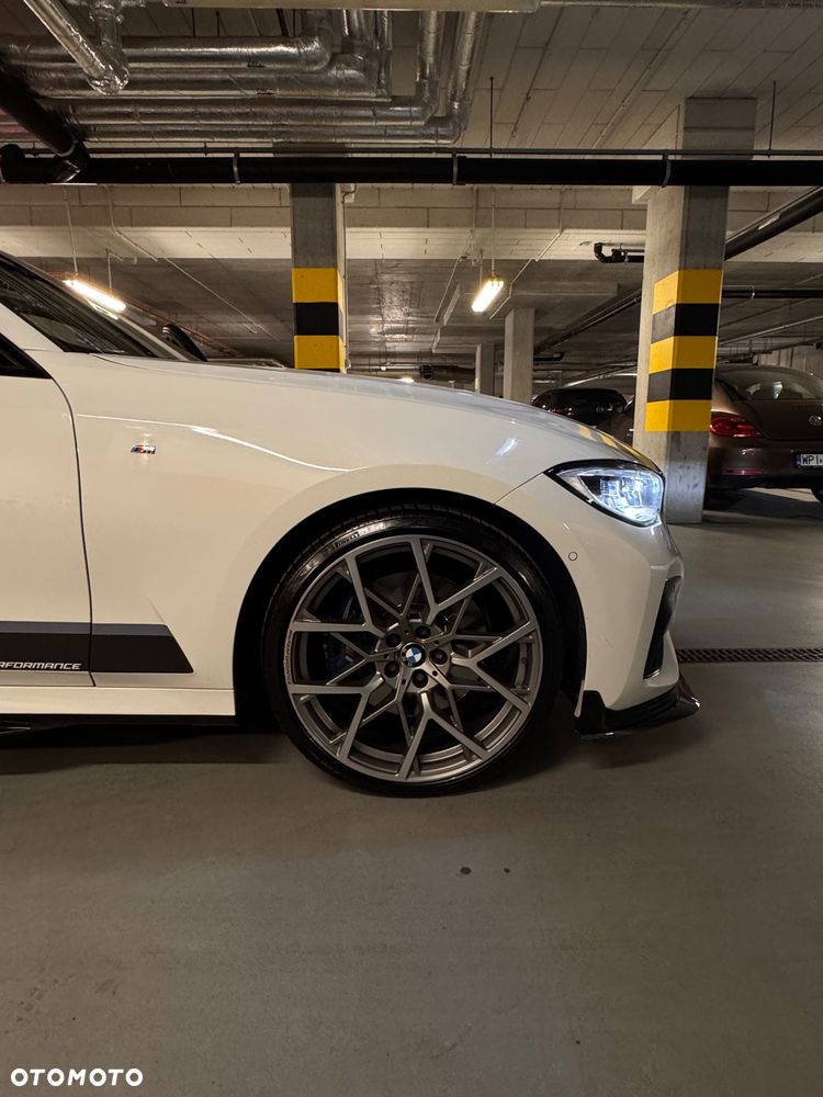 BMW Seria 3 330i - 17