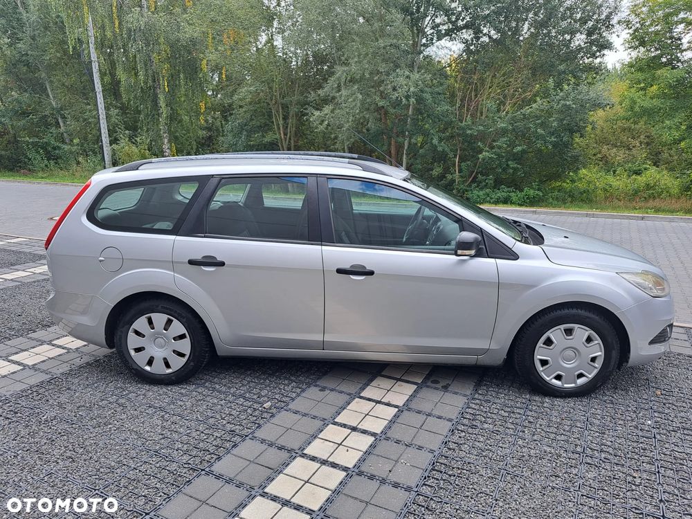 Ford Focus 2009 photo 3