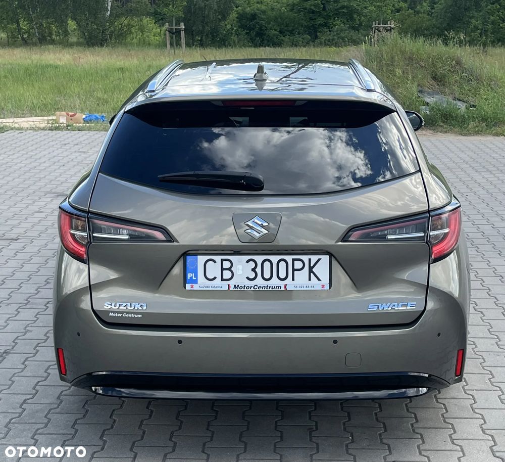 Suzuki Swace 1.8 Hybrid Premium Plus CVT - 8
