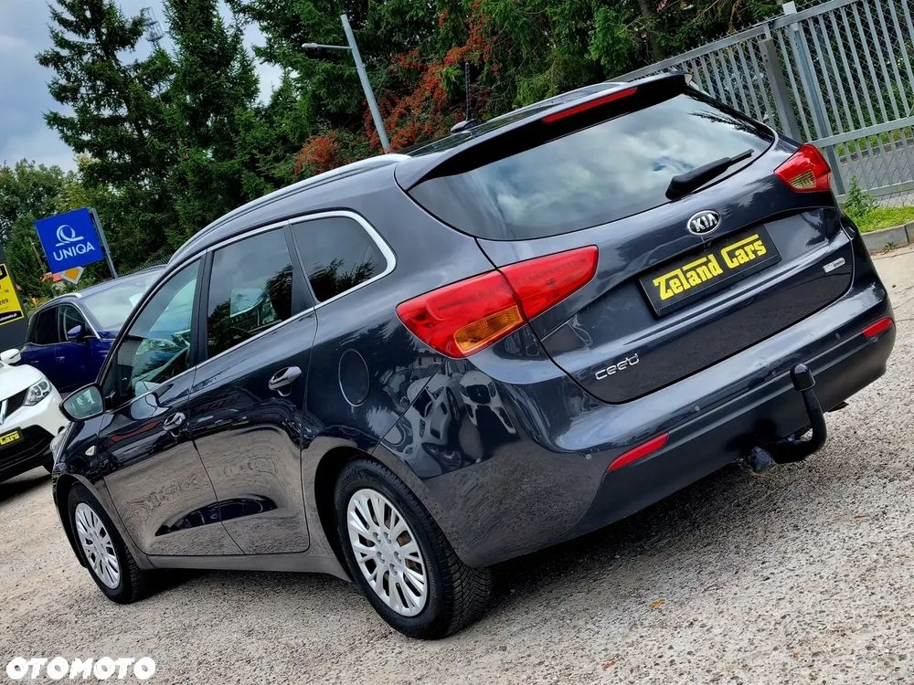 Kia Ceed 1.6 CRDi 128 ISG Dream Team Edition - 7