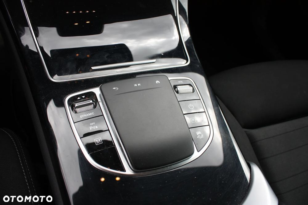 Mercedes-Benz GLC 300 de 4-Matic - 24