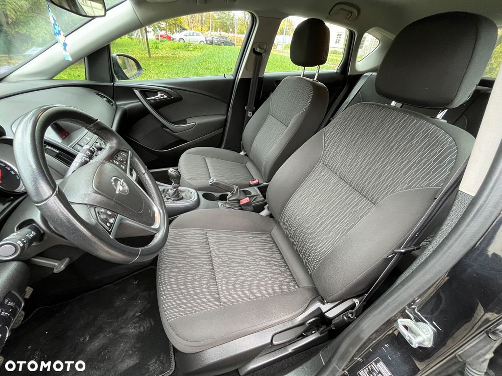 Opel Astra 1.4 Turbo Design Edition - 17