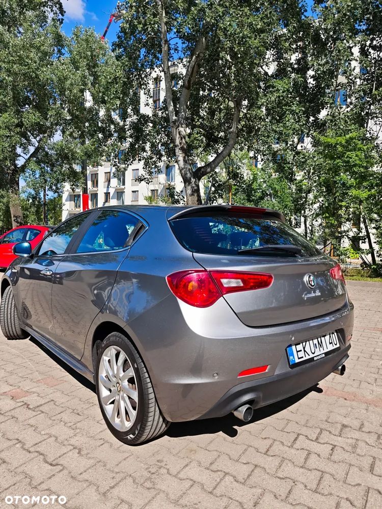 Alfa Romeo Giulietta 2.0 JTDM Distinctive - 5