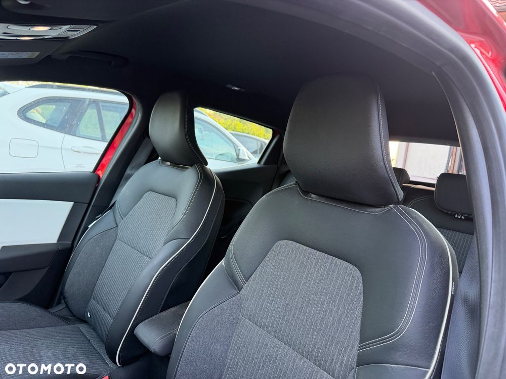 Renault Clio TCe 90 EVOLUTION - 11