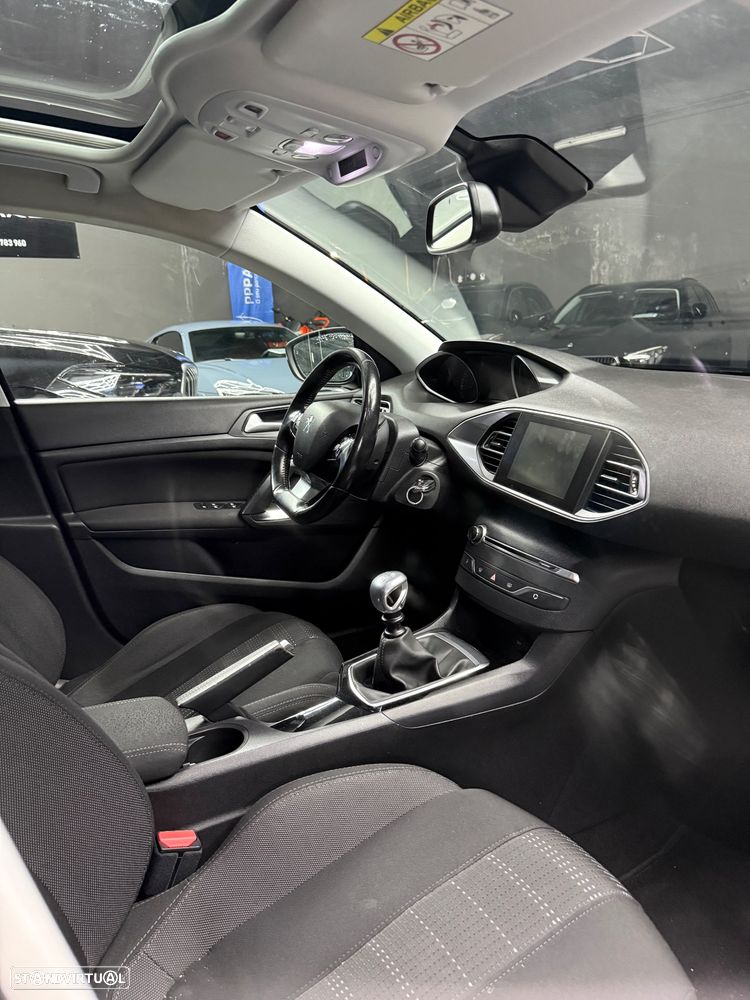 Peugeot 308 SW BlueHDi 130 EAT6 Stop & Start Allure - 11