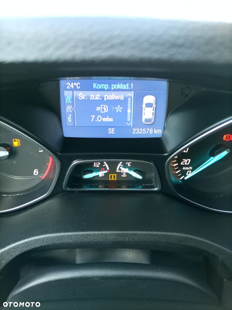 Ford Kuga - 14