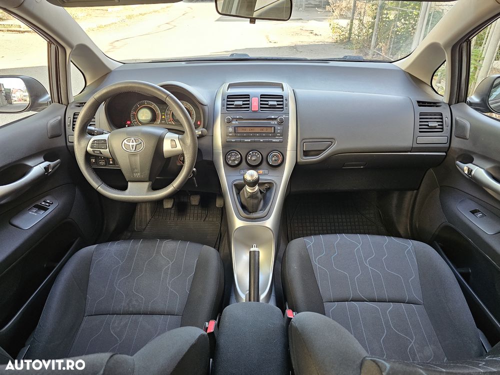 Toyota Auris - 7