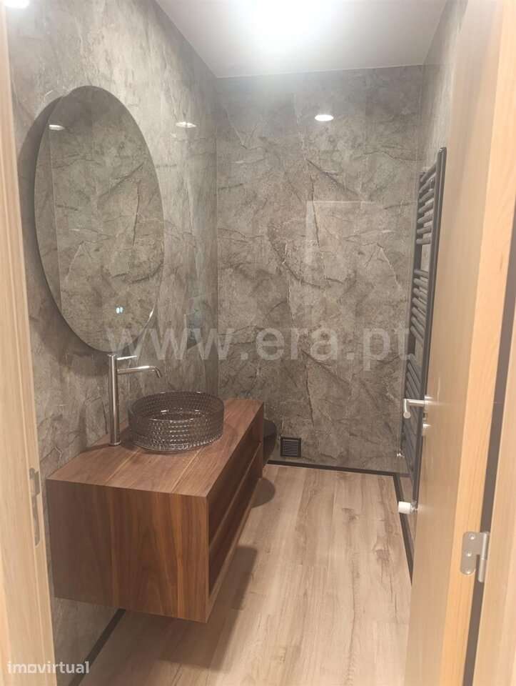 Moradia Geminada T3 / Covilhã, Teixoso - Grande imagem: 5/20