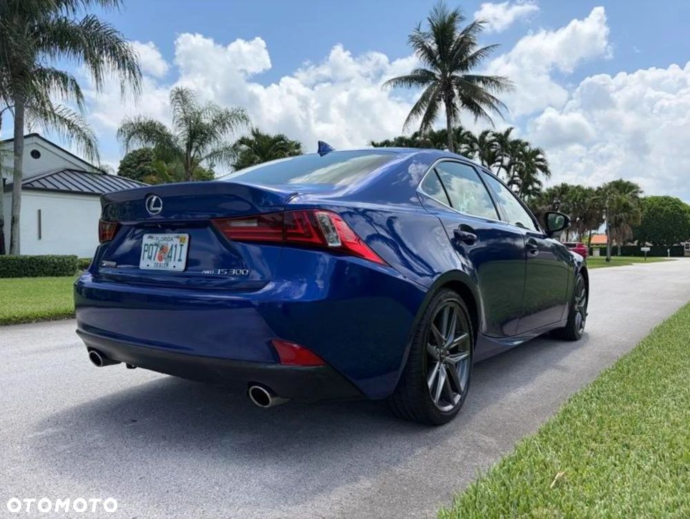 Lexus IS 200t / 300 F Sport - 13