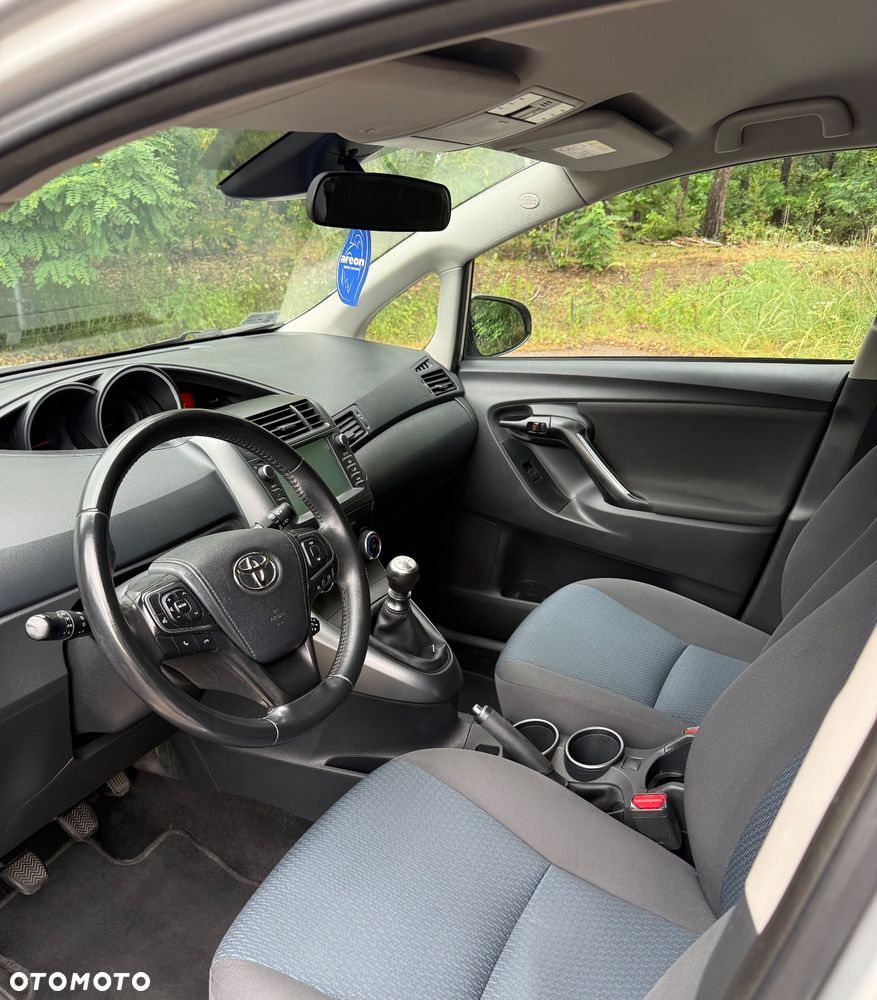 Toyota Verso 1.6 D-4D Active EU6 - 6