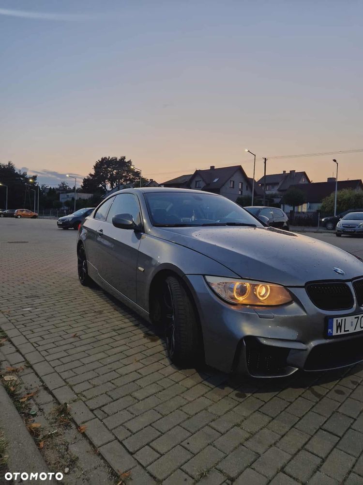 BMW Seria 3 318i - 1