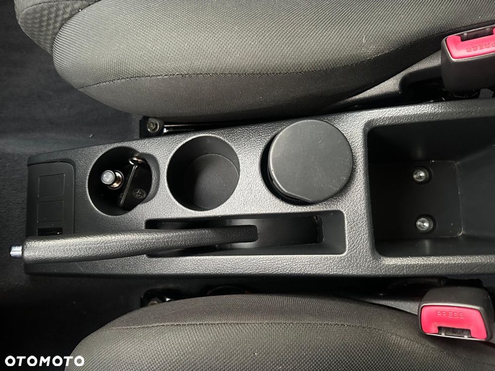 Toyota Corolla Verso 1.8 Sol 7os - 10