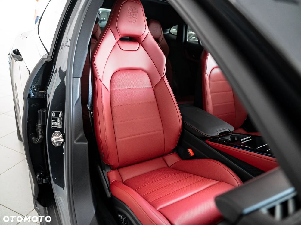 Porsche Panamera 4 - 16