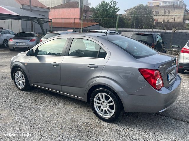 Chevrolet Aveo 1.3 VCDi LTZ - 3